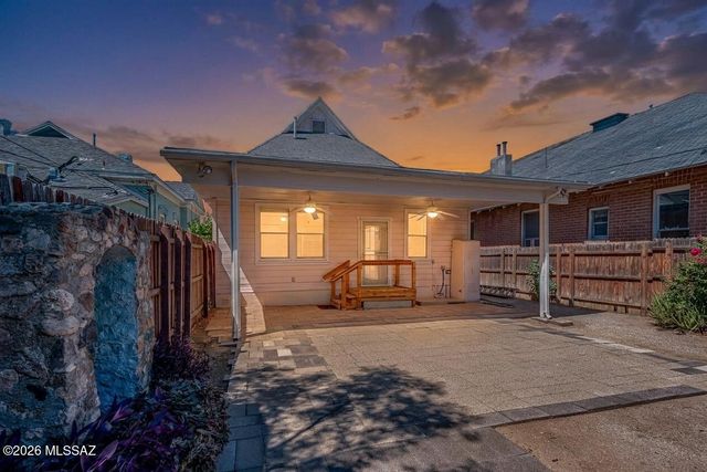423 S 5th Avenue, Tucson, AZ 85701