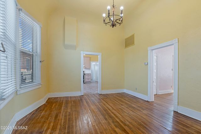 423 S 5th Avenue, Tucson, AZ 85701