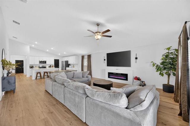 13054 VIOLET FLAME AVENUE, Wimauma, FL 33598