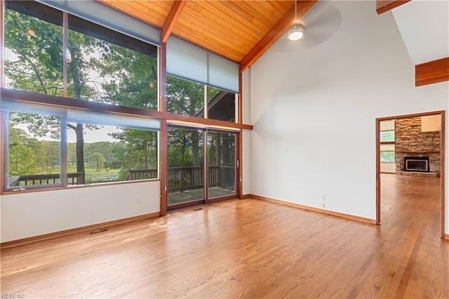 701 Colony TRL, Lanexa, VA 23089