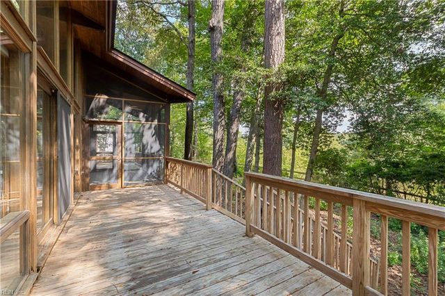 701 Colony TRL, Lanexa, VA 23089