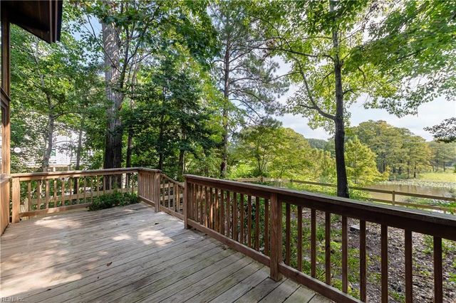 701 Colony TRL, Lanexa, VA 23089