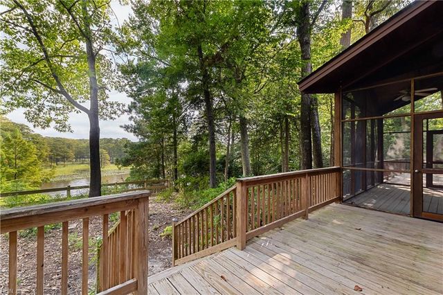 701 Colony TRL, Lanexa, VA 23089