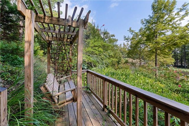 701 Colony TRL, Lanexa, VA 23089