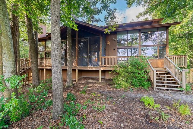 701 Colony TRL, Lanexa, VA 23089