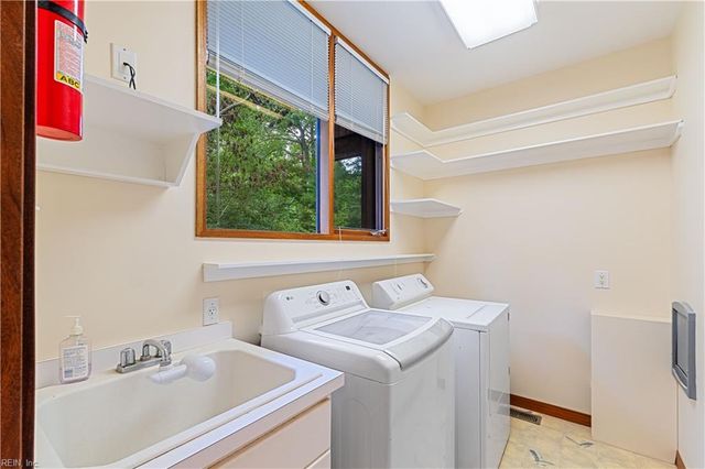 701 Colony TRL, Lanexa, VA 23089