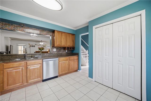 543 Biltmore DR, Virginia Beach, VA 23454