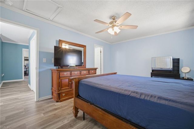 543 Biltmore DR, Virginia Beach, VA 23454