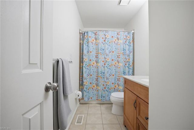 543 Biltmore DR, Virginia Beach, VA 23454