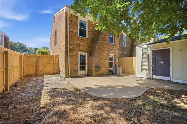 543 Biltmore DR, Virginia Beach, VA 23454