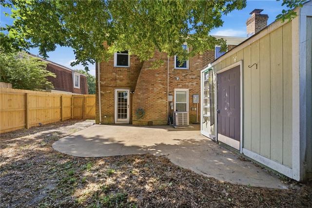 543 Biltmore DR, Virginia Beach, VA 23454