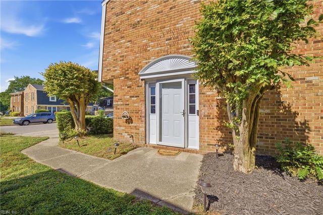 543 Biltmore DR, Virginia Beach, VA 23454