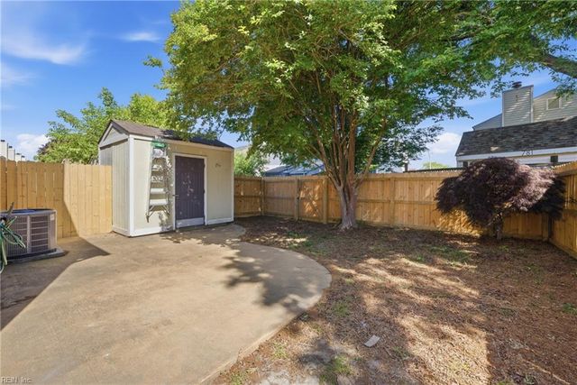 543 Biltmore DR, Virginia Beach, VA 23454