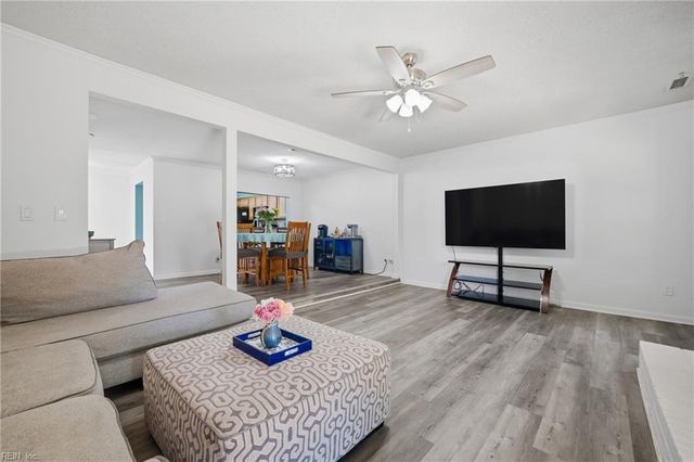 543 Biltmore DR, Virginia Beach, VA 23454