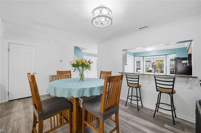 543 Biltmore DR, Virginia Beach, VA 23454