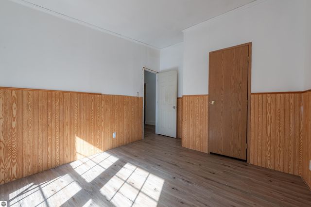 11258 N Genuine Road, Clare, MI 48617