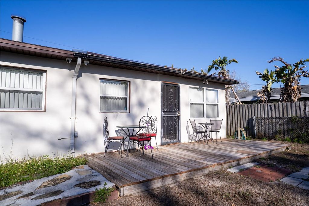 Image 30 of property listing at 2817 49TH STREET N, St Petersburg, FL 33710