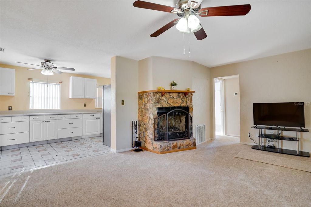 Image 6 of property listing at 2817 49TH STREET N, St Petersburg, FL 33710