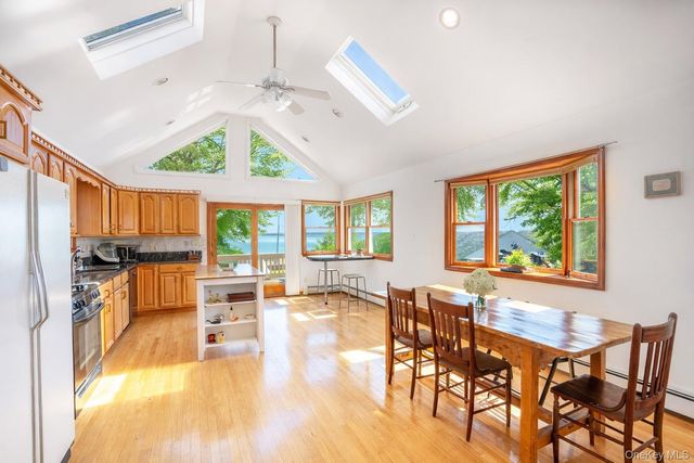 1250 2nd Street, New Suffolk, NY 11956