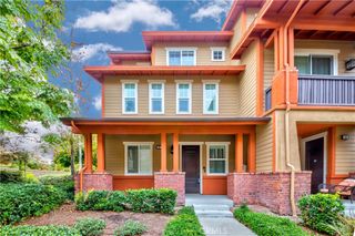 15 Flyers Lane, Tustin, CA 92782