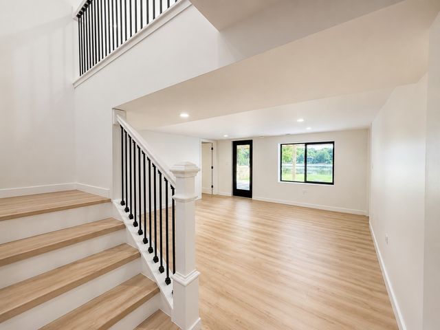 34803 N Hiawatha Trail, Mchenry, IL 60051