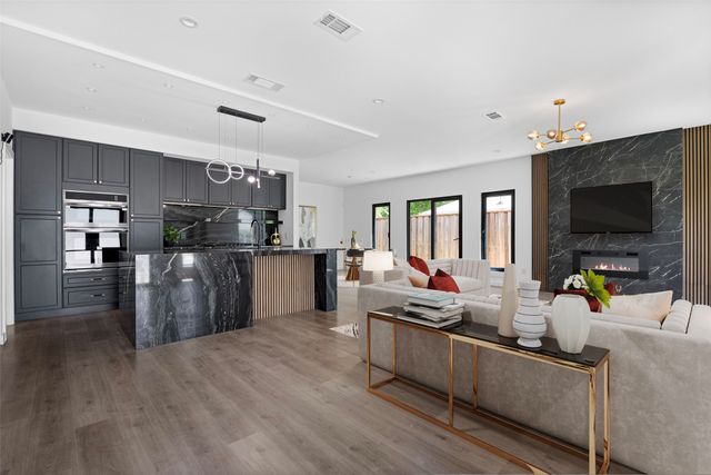 2535 Exline Street, Dallas, TX 75215