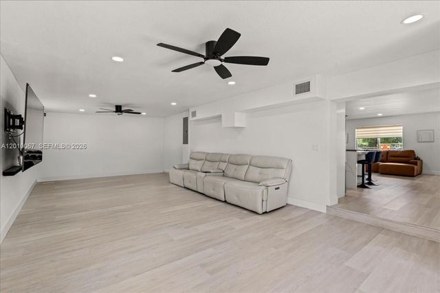 16380 SW 278th St, Homestead, FL 33031