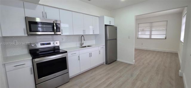 21 NW 32nd Court, Miami, FL 33125