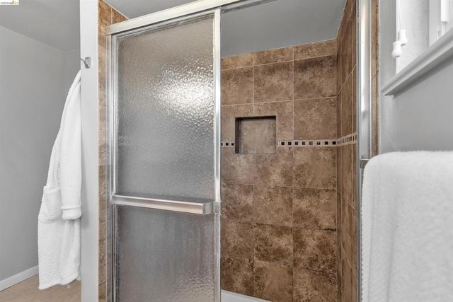 733 40Th St, Richmond, CA 94805