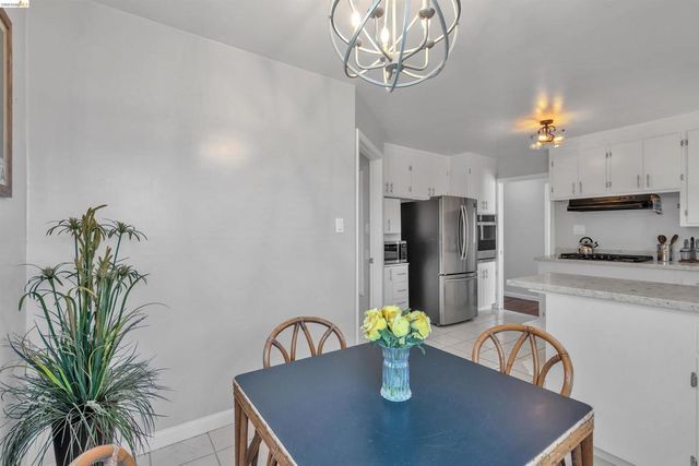 733 40Th St, Richmond, CA 94805
