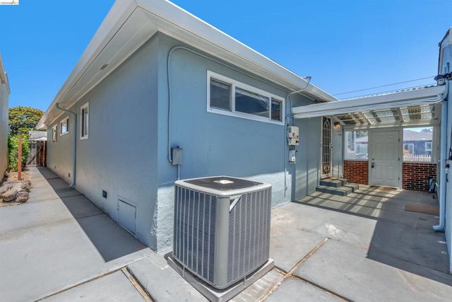 733 40Th St, Richmond, CA 94805