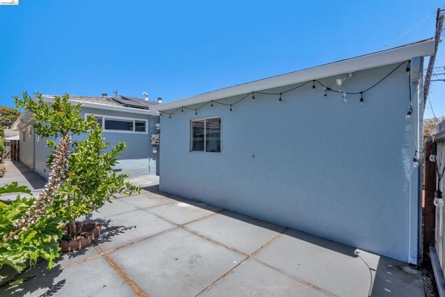 733 40Th St, Richmond, CA 94805