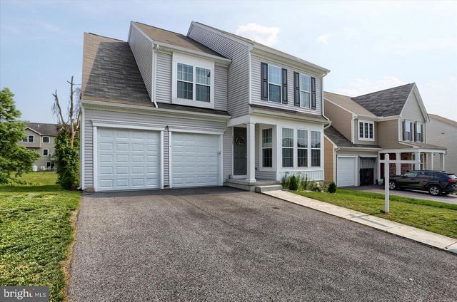 1732 DRIFTSTONE DR, Harrisburg, PA 17110