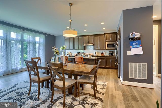 1732 DRIFTSTONE DR, Harrisburg, PA 17110