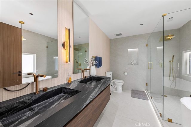 525 E Avenida San Juan, San Clemente, CA 92672