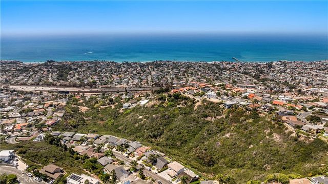 525 E Avenida San Juan, San Clemente, CA 92672