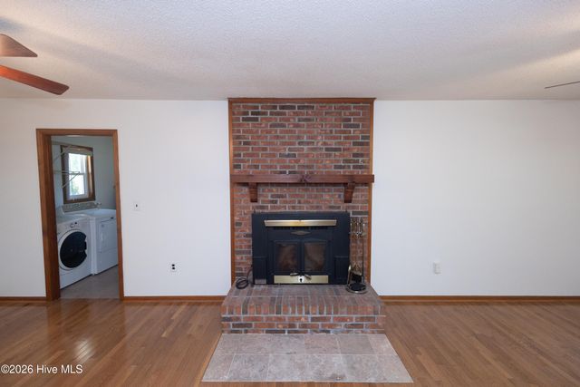 420 Boundaryline Drive NW, Calabash, NC 28467