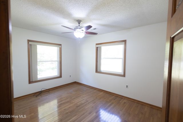 420 Boundaryline Drive NW, Calabash, NC 28467