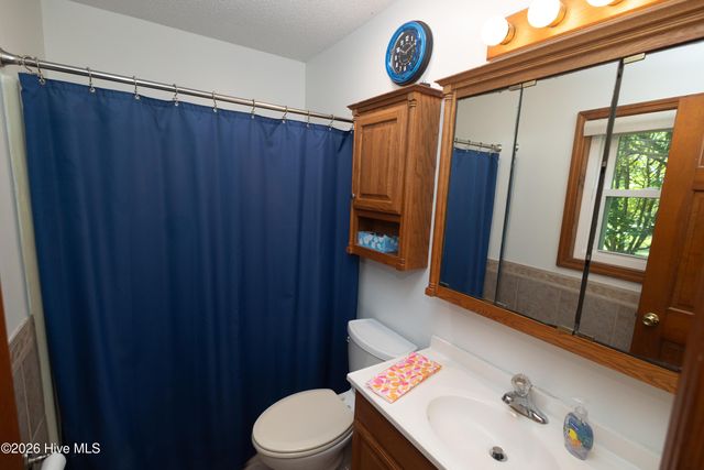 420 Boundaryline Drive NW, Calabash, NC 28467