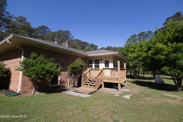 420 Boundaryline Drive NW, Calabash, NC 28467