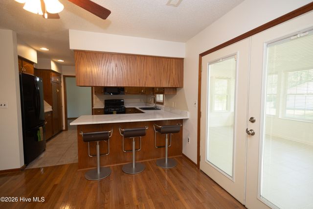 420 Boundaryline Drive NW, Calabash, NC 28467