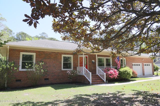 420 Boundaryline Drive NW, Calabash, NC 28467