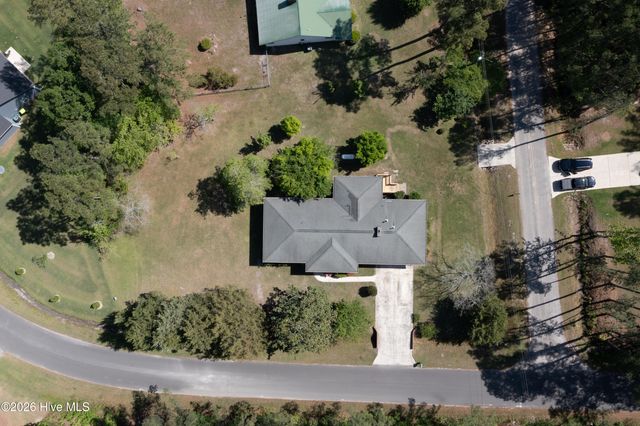 420 Boundaryline Drive NW, Calabash, NC 28467