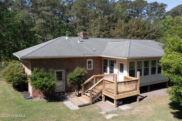 420 Boundaryline Drive NW, Calabash, NC 28467