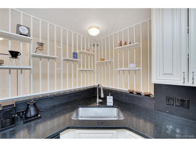 1308 S Danube Way 102, Aurora, CO 80017