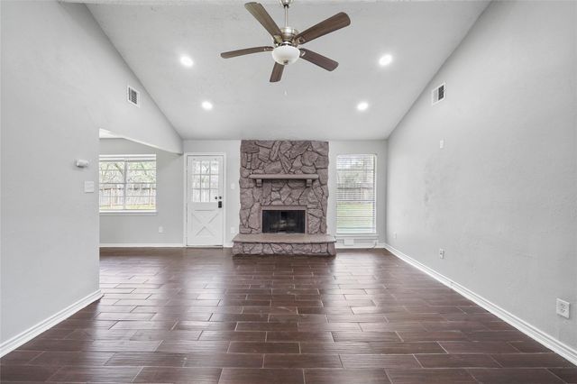 2251 Middle Creek Drive, Houston, TX 77339