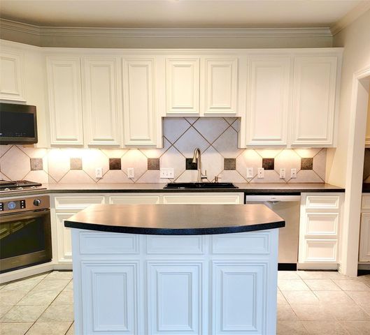 1526 Nevada Street, Houston, TX 77006