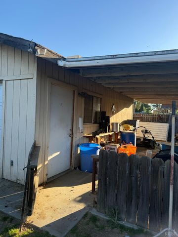 3901 Courtney Street, Bakersfield, CA 93312