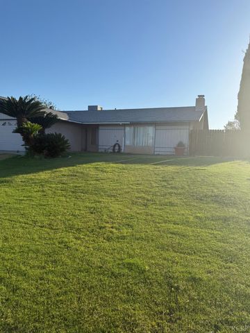 3901 Courtney Street, Bakersfield, CA 93312