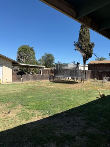3901 Courtney Street, Bakersfield, CA 93312
